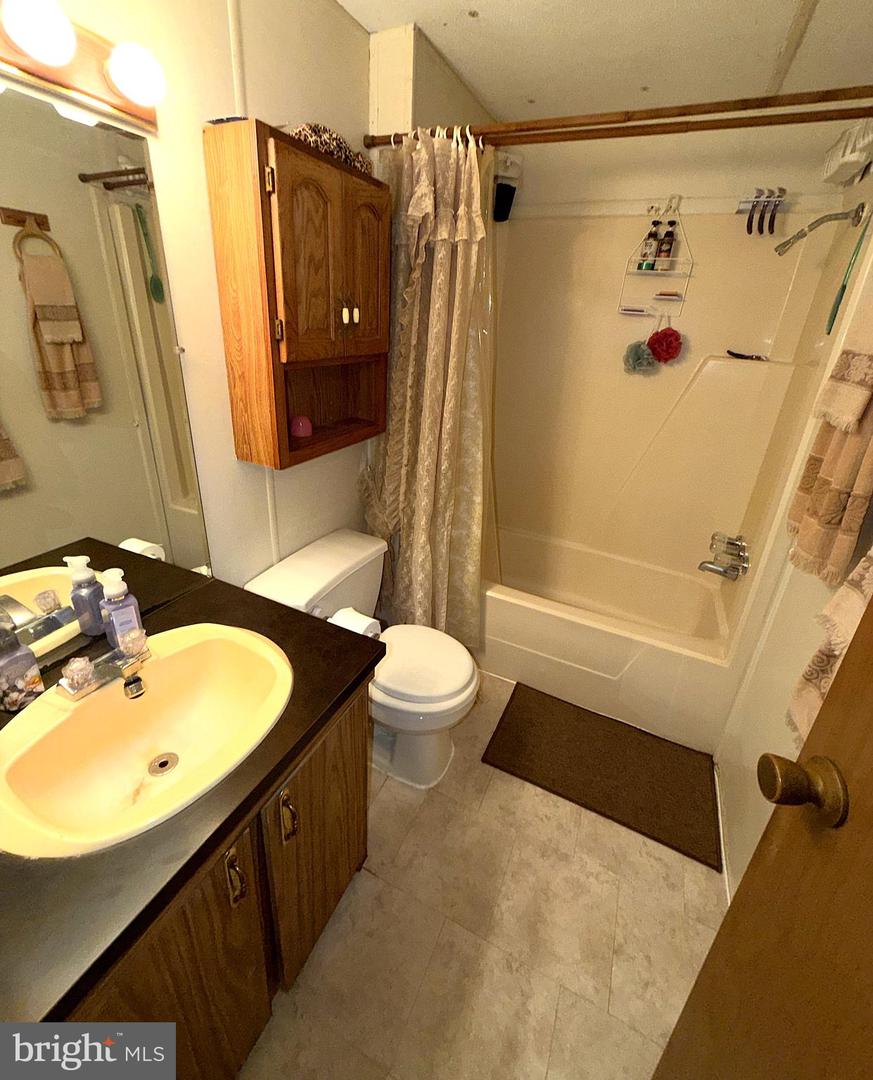 1505 Flanders Ln #trlr A Property Photo 9