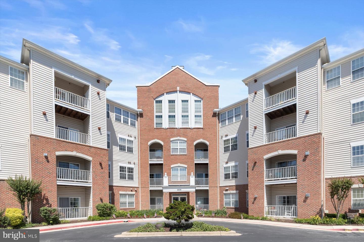 2608 Chapel Lake Dr #204 Property Photo 1