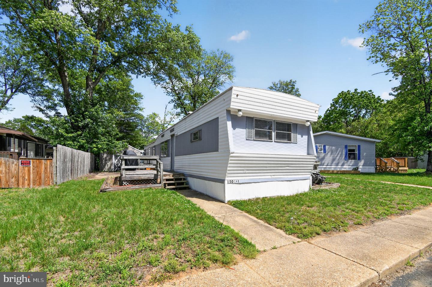 1501 Flanders Lane #i Property Photo 17