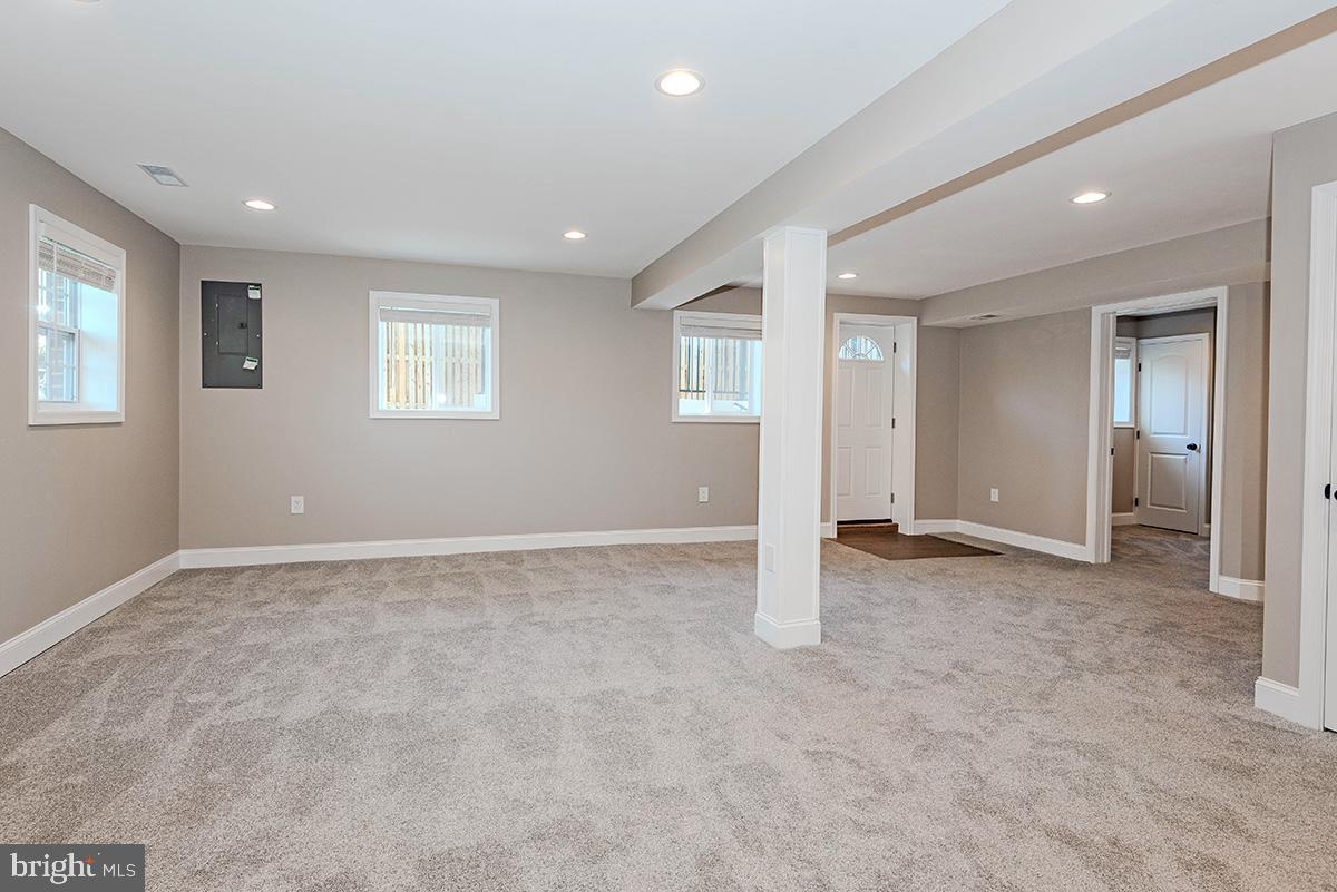 7730 Middlegate Ct Property Photo 33