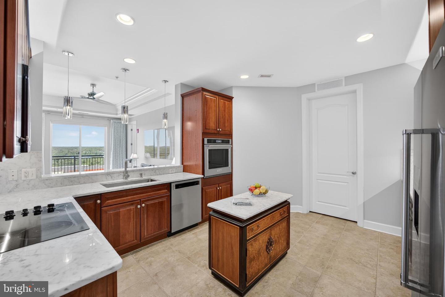 1915 Towne Centre Blvd #1014 Property Photo 16