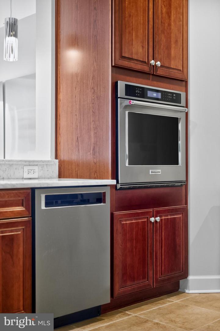 1915 Towne Centre Blvd #1014 Property Photo 21