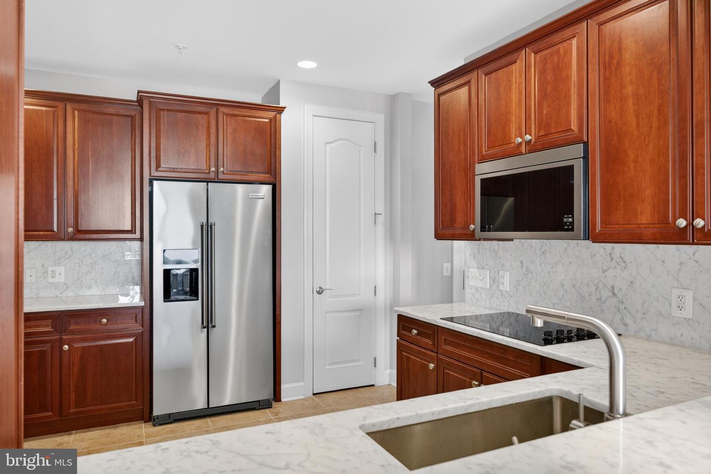 1915 Towne Centre Blvd #1014 Property Photo 25