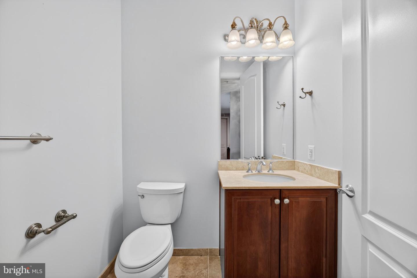 1915 Towne Centre Blvd #1014 Property Photo 27