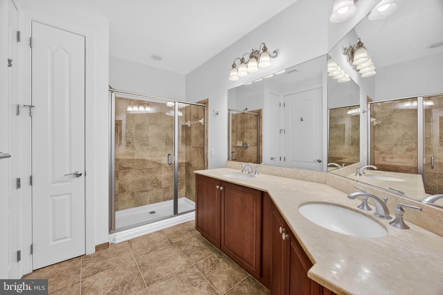 1915 Towne Centre Blvd #1014 Property Photo 41