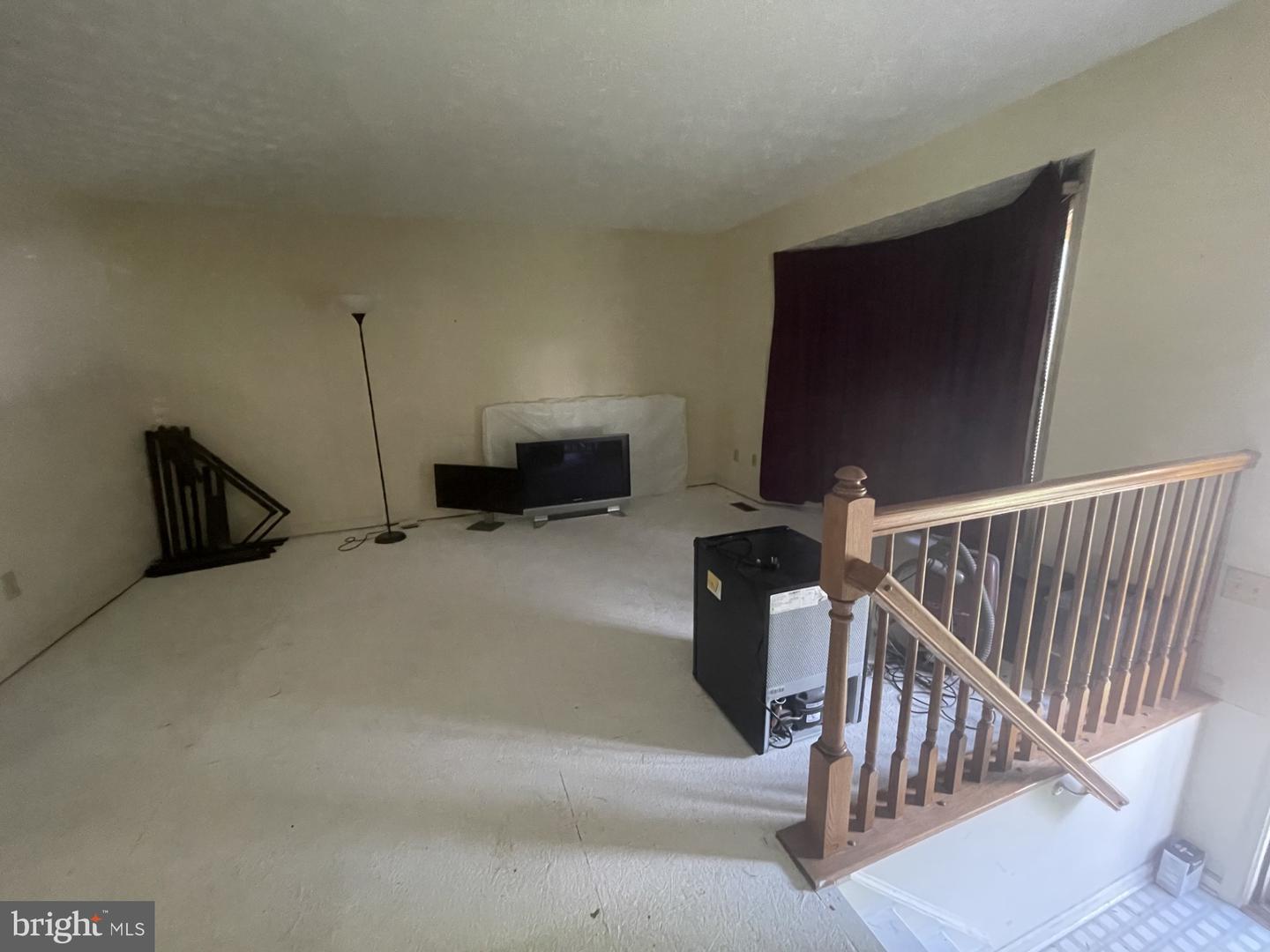 875 Chestnutview Ct Property Photo 5
