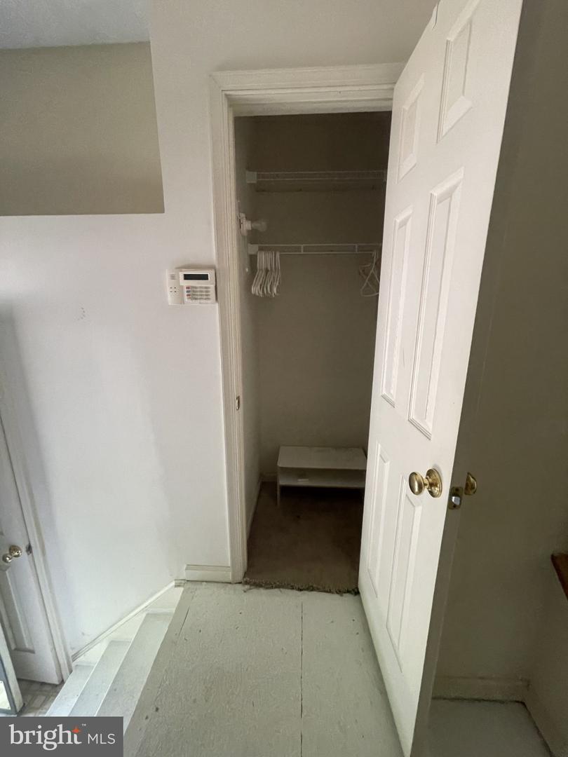 875 Chestnutview Ct Property Photo 7