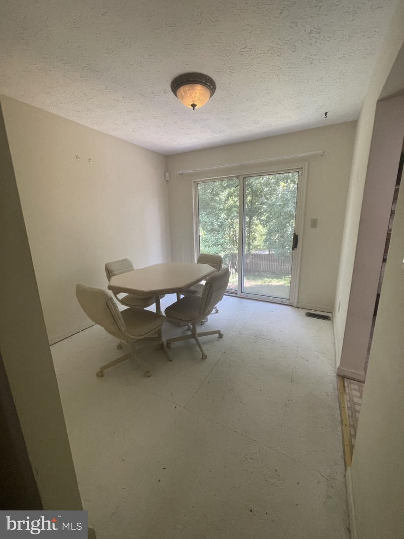 875 Chestnutview Ct Property Photo 10
