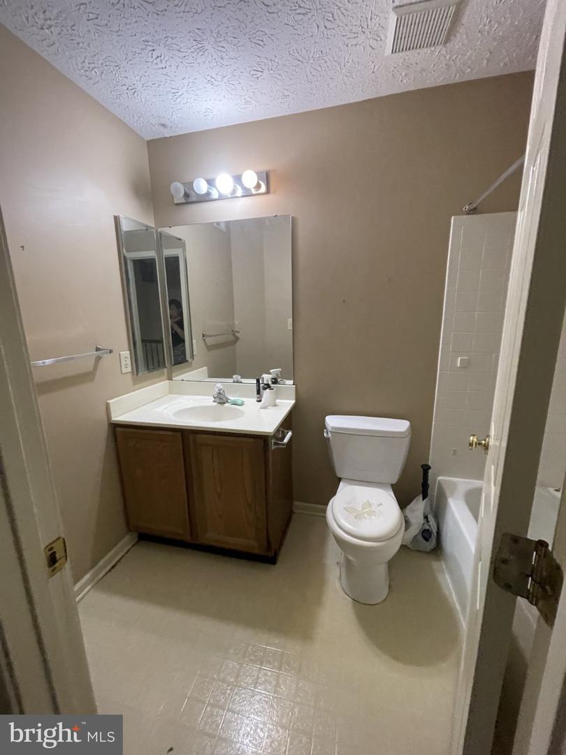 875 Chestnutview Ct Property Photo 40