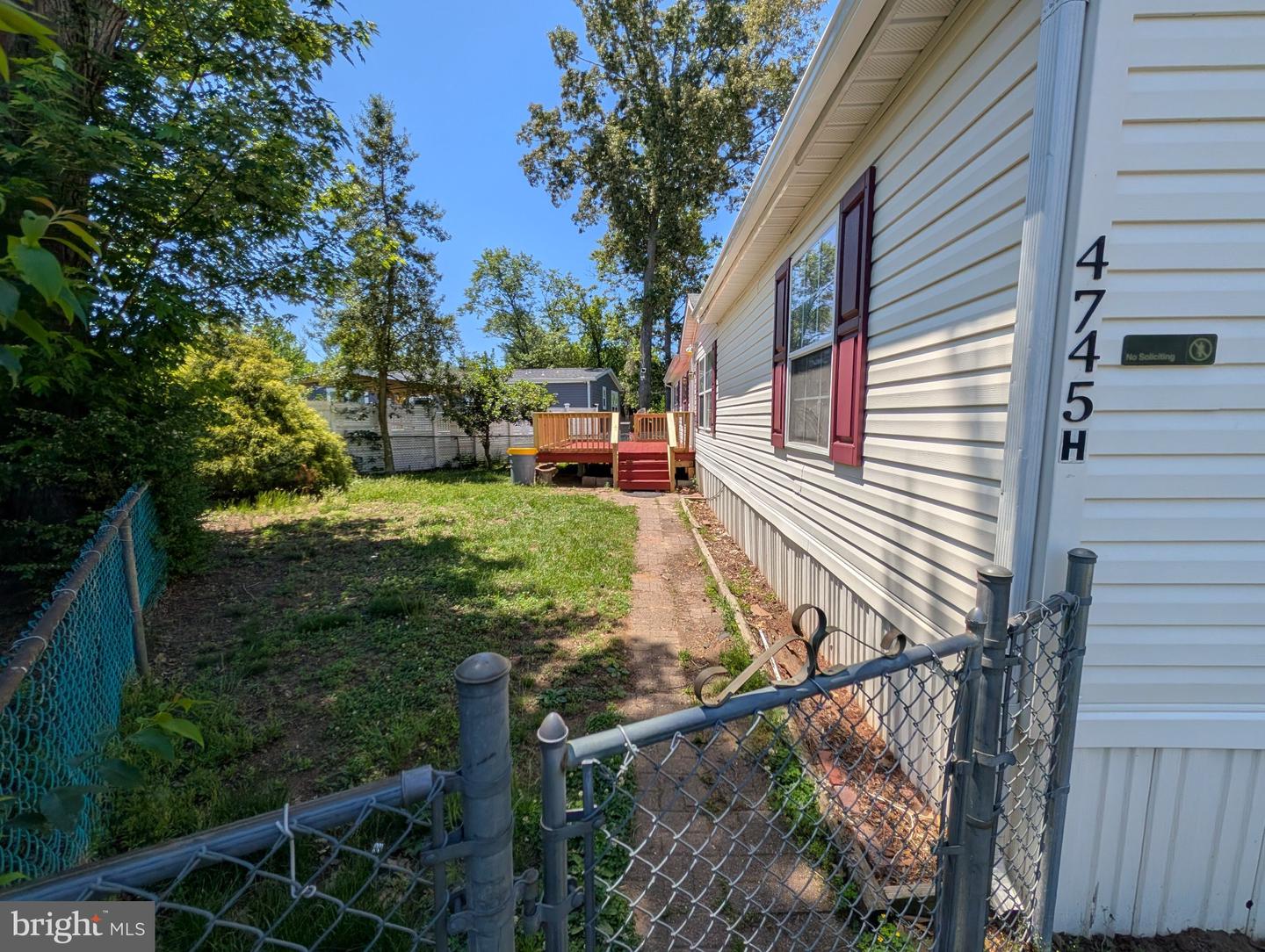 4745 Flanders Ln #h Property Photo 13