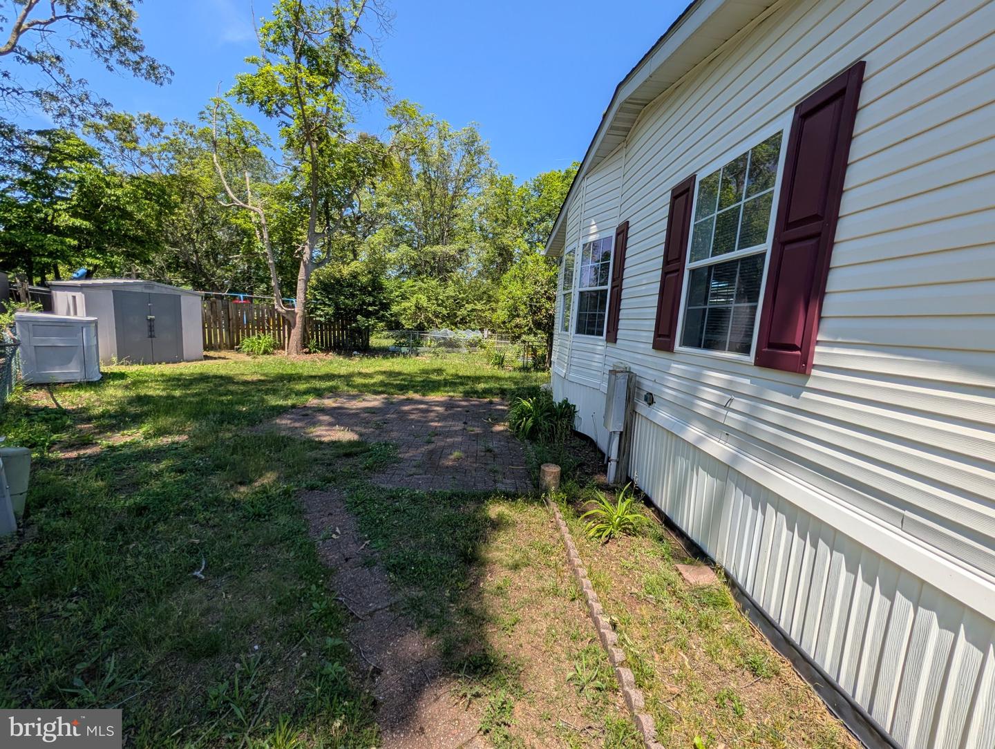 4745 Flanders Ln #h Property Photo 14