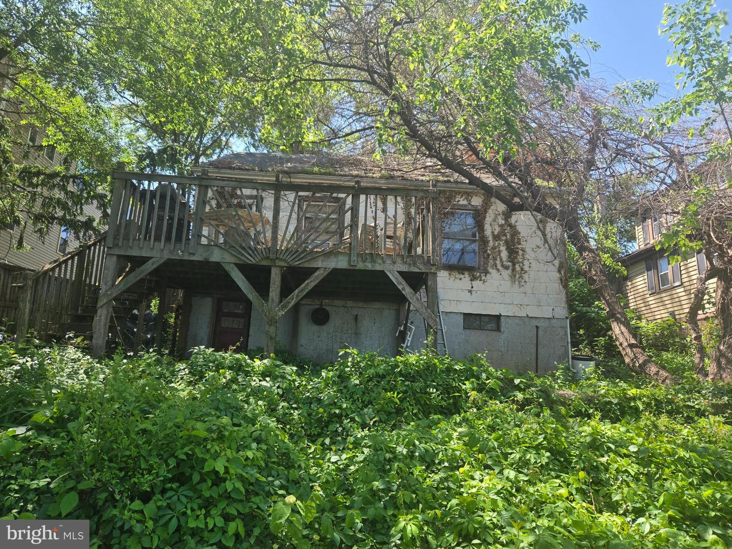 1000 Nabbs Creek Rd Property Photo 9