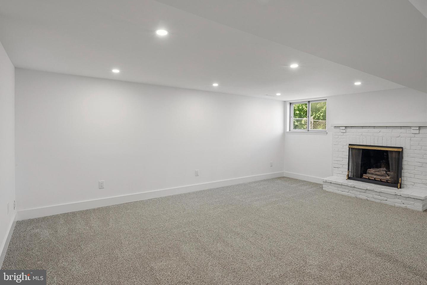 524 Patricia Ct Property Photo 33