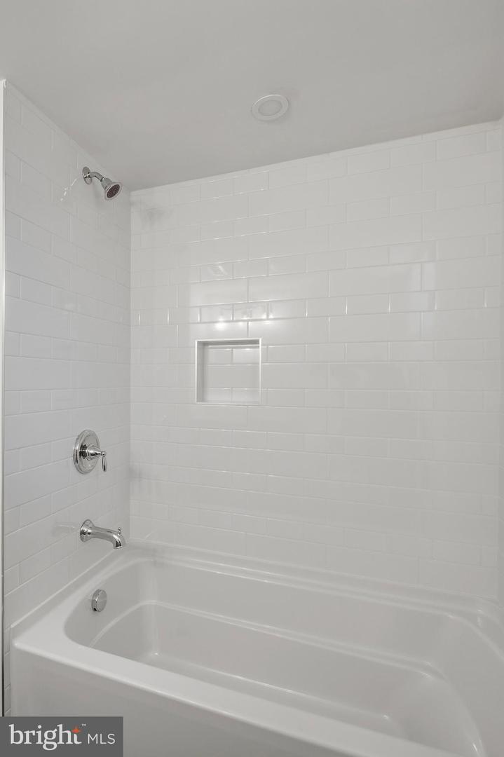 524 Patricia Ct Property Photo 40