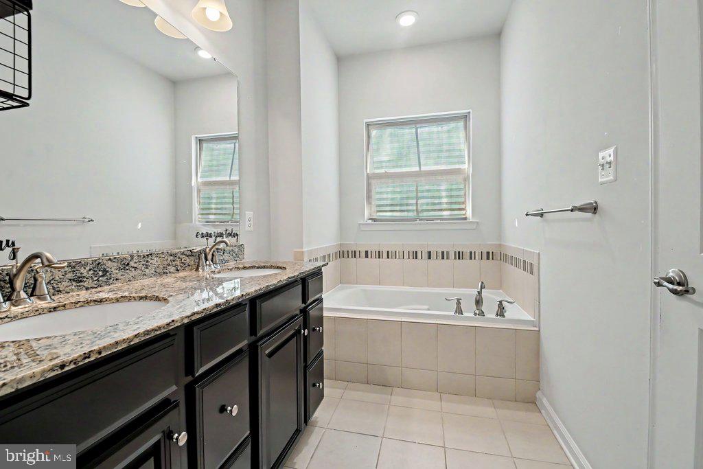 8338 Kippis Rd Property Photo 17