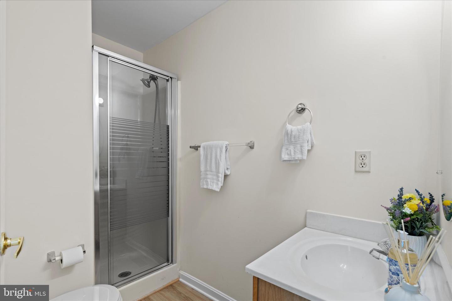 5523 Ilchester St Property Photo 17