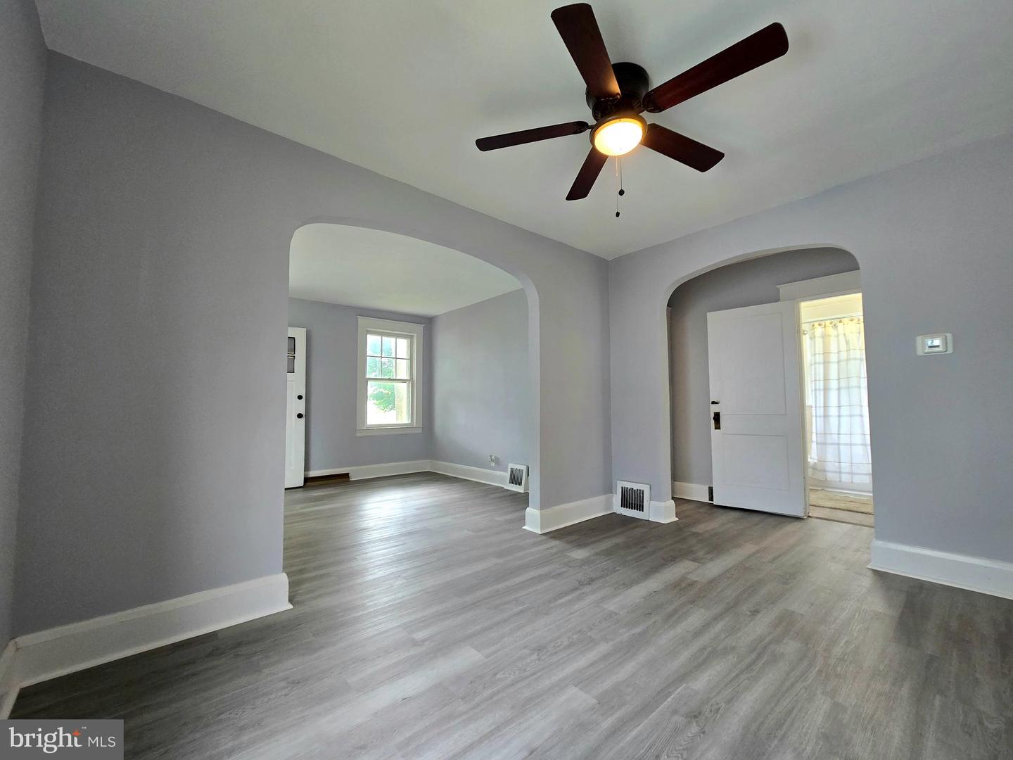 220 Meadow Rd Property Photo 8