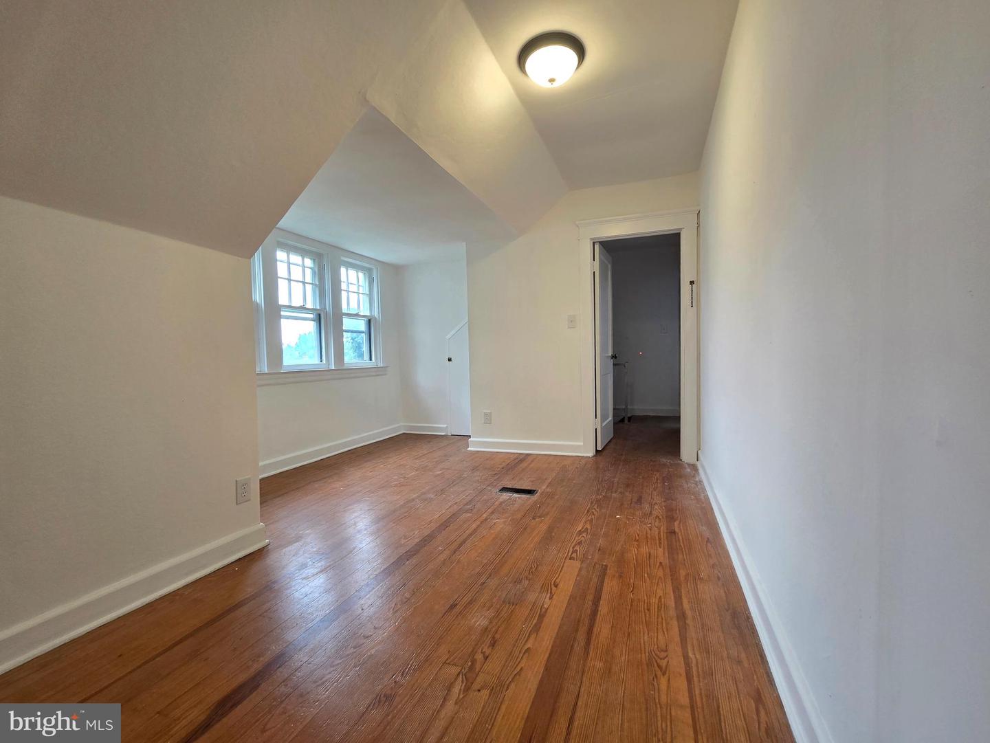 220 Meadow Rd Property Photo 29