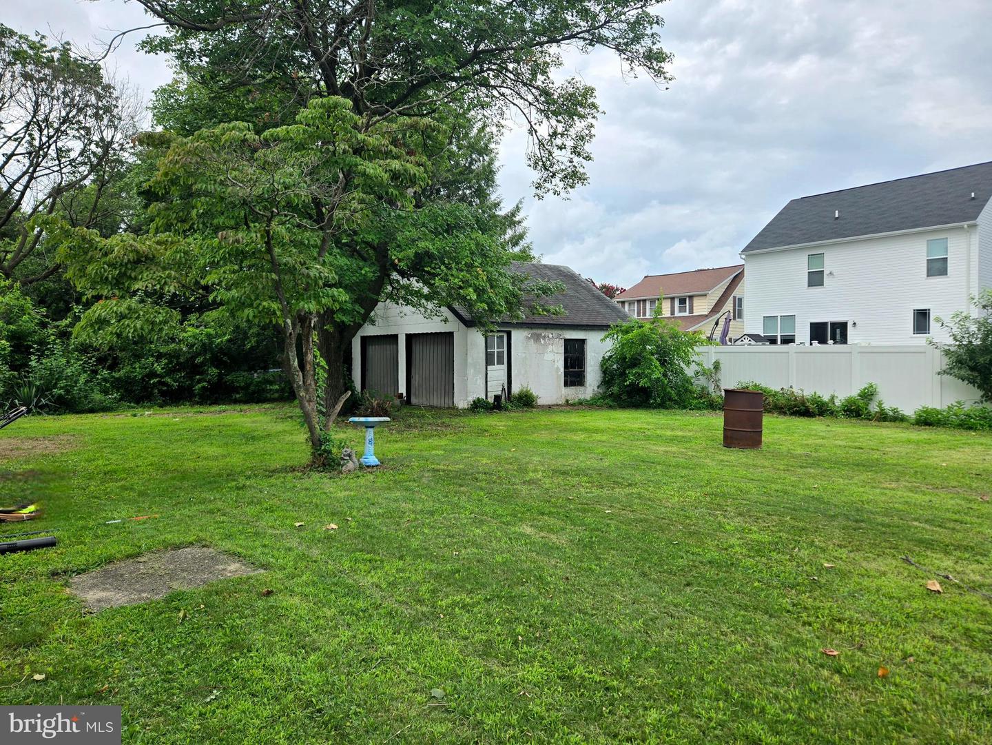 220 Meadow Rd Property Photo 39