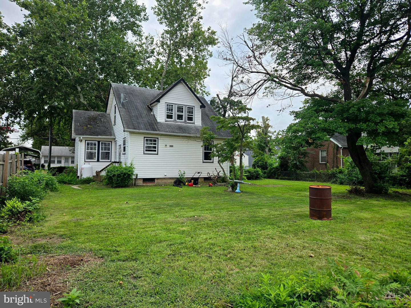 220 Meadow Rd Property Photo 47