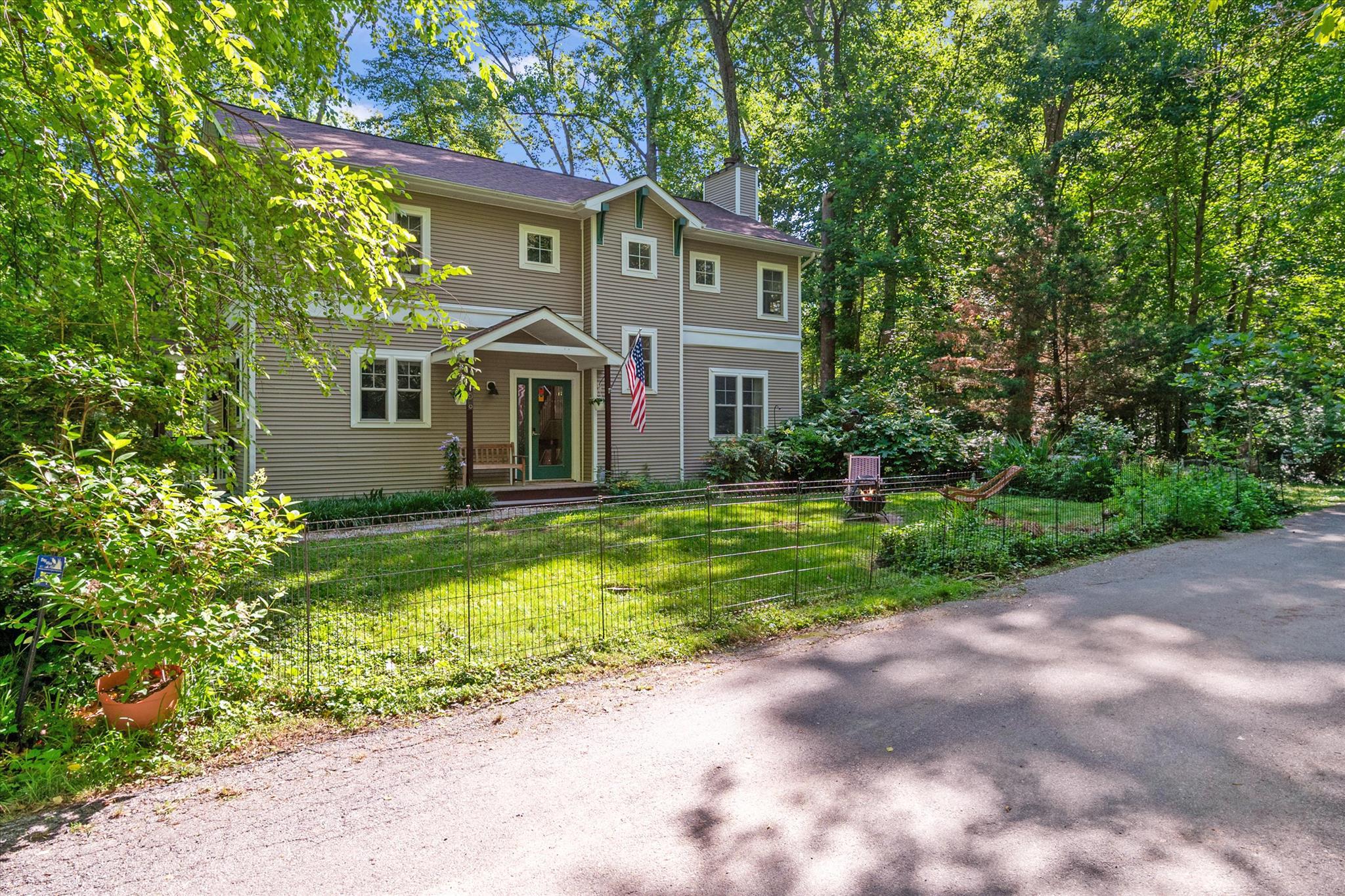 90 Park Ave Property Photo 3