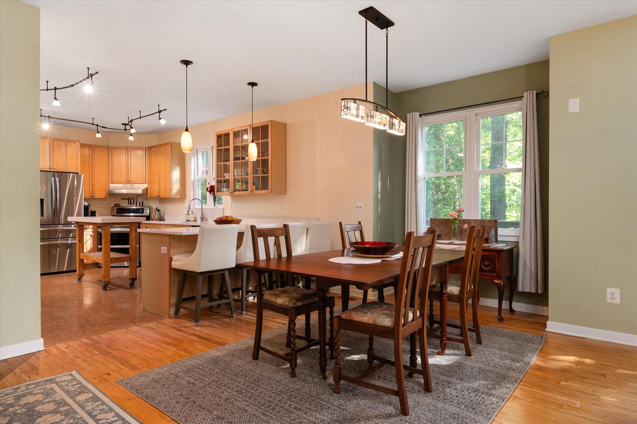 90 Park Ave Property Photo 6