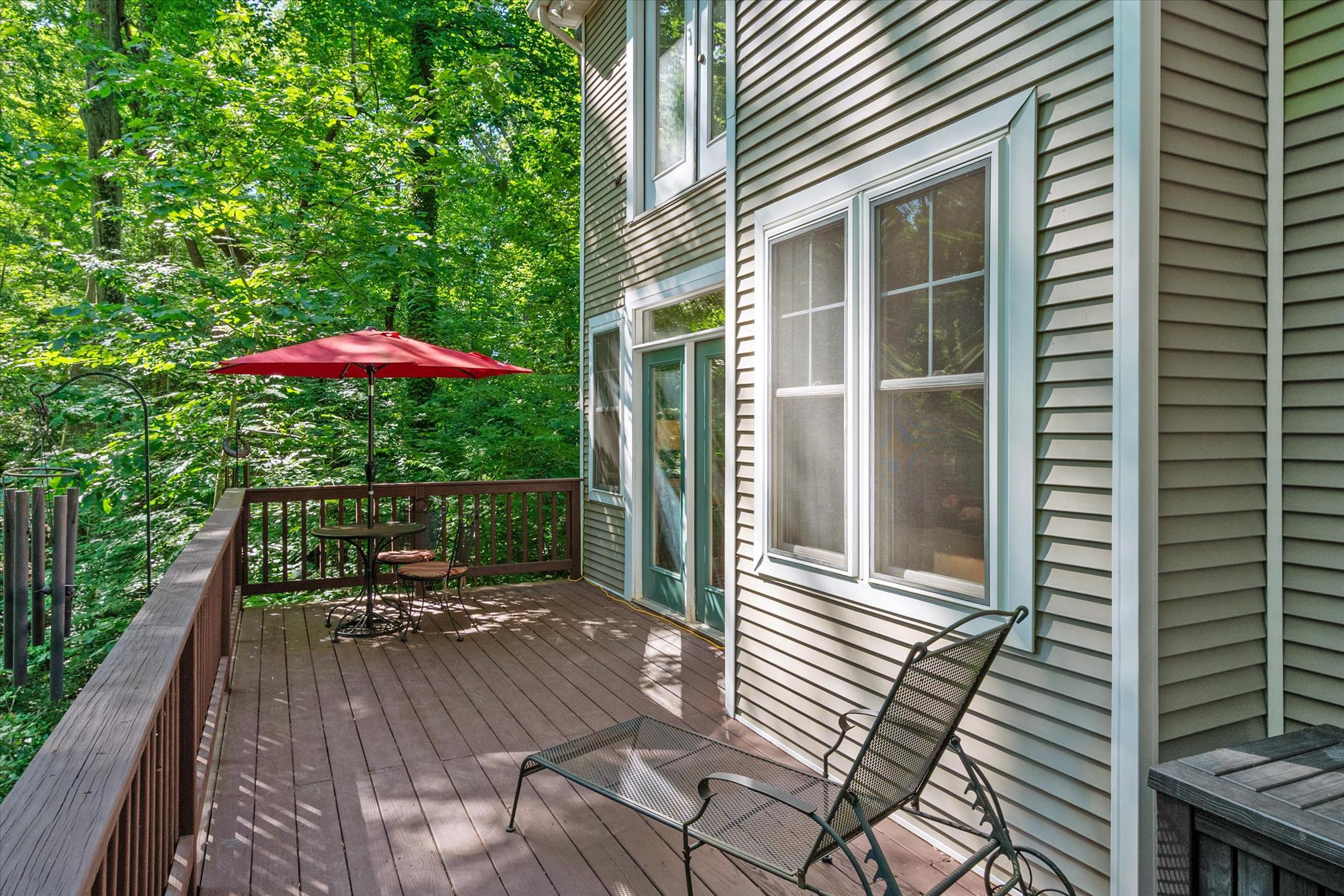 90 Park Ave Property Photo 32