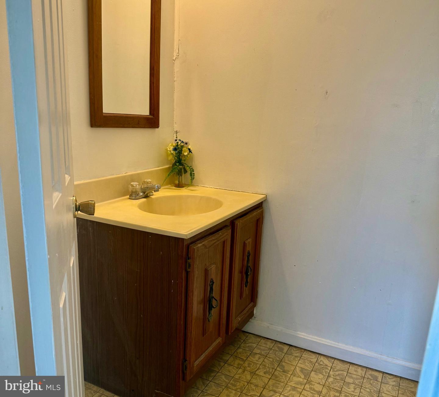 1288 Holmespun Dr Property Photo 22