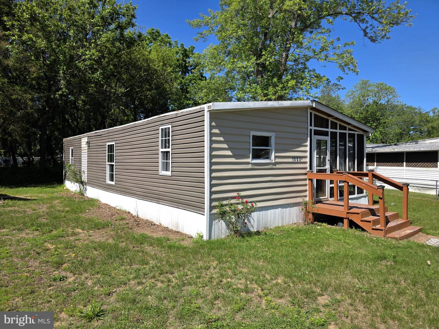1503 Flanders Ln ##f Property Photo 2