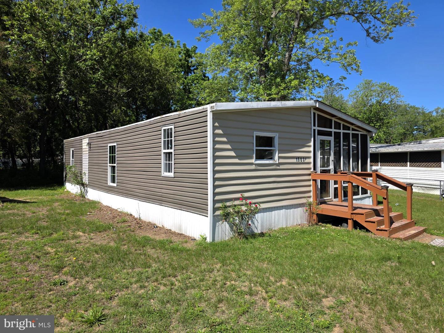 1503 Flanders Ln ##f Property Photo 3