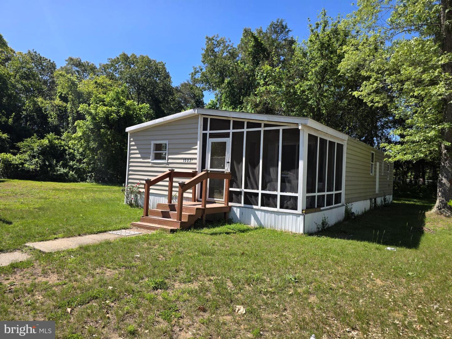 1503 Flanders Ln ##f Property Photo 4