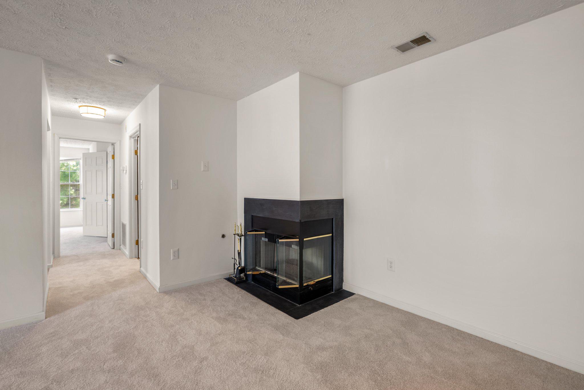2444 Blue Spring Ct #203 Property Photo 3