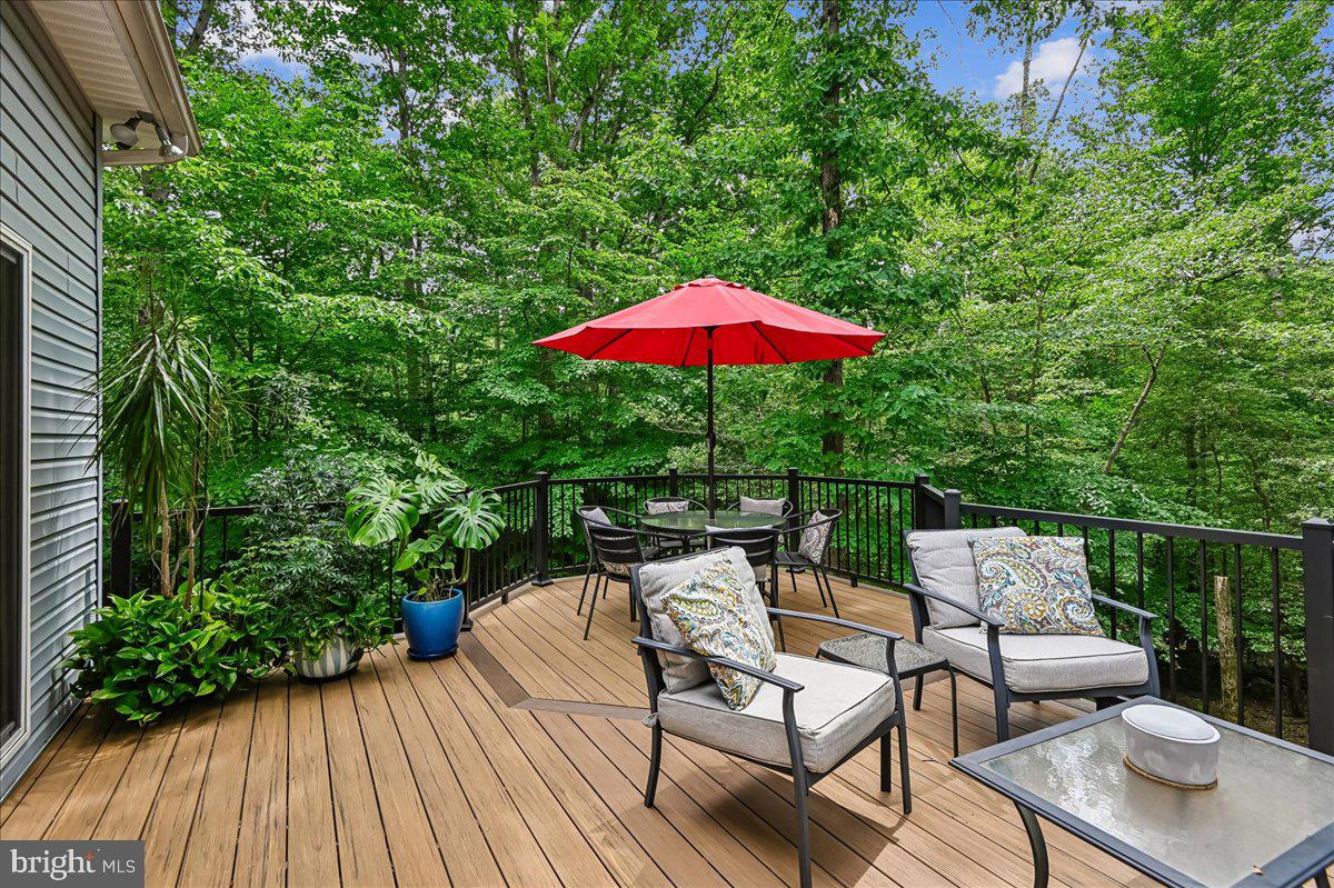 1457 Gilbert Rd Property Photo 11