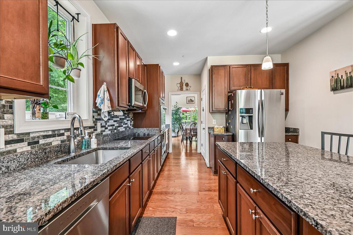 1457 Gilbert Rd Property Photo 18