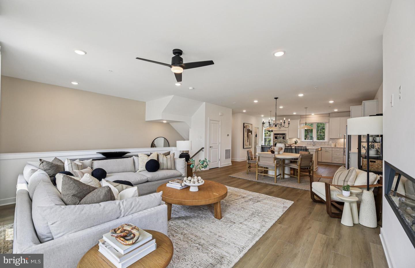 1180 CRESTED WOOD DR