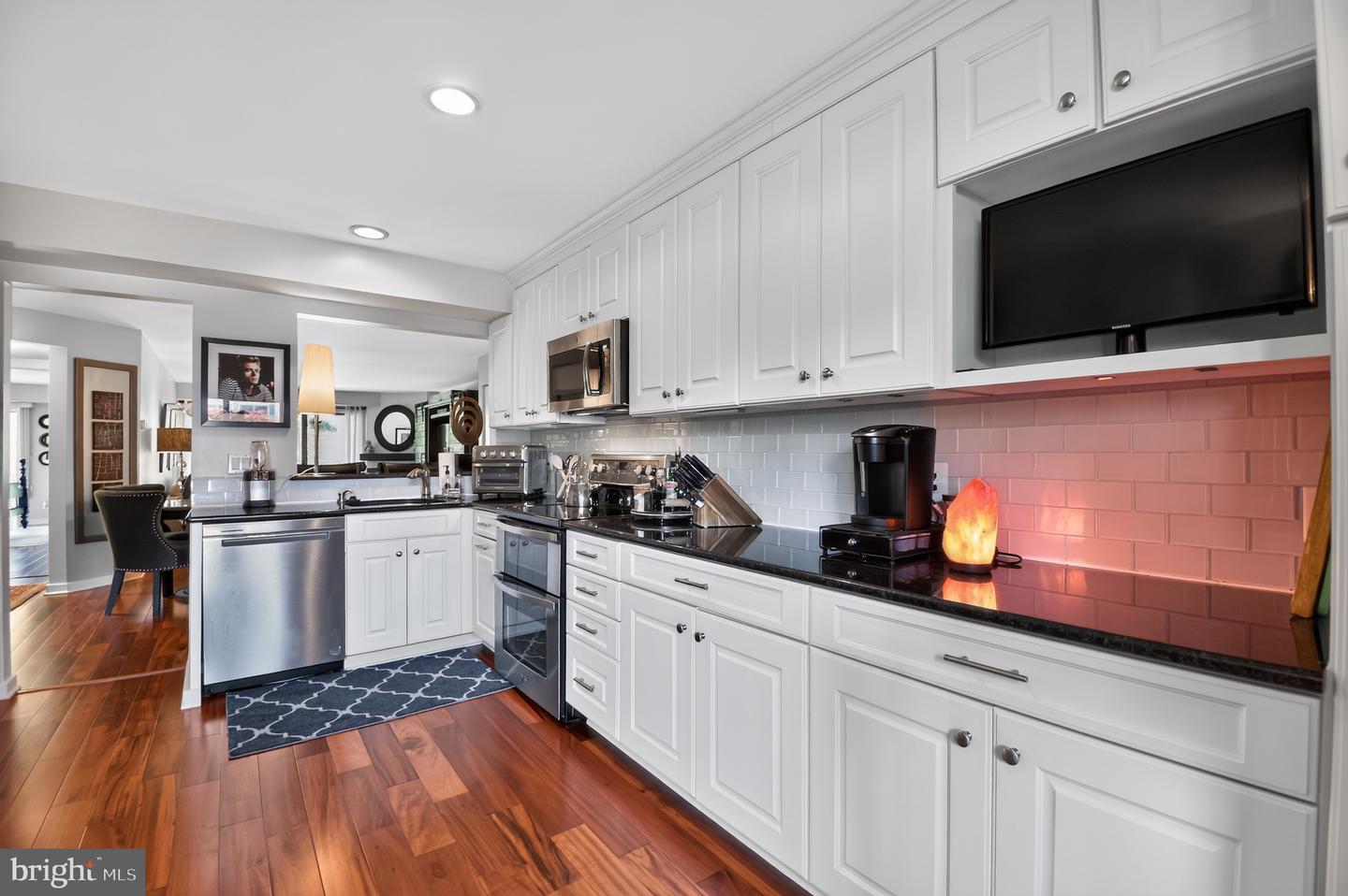 2016 Quay Village Ct #t2 Property Photo 5