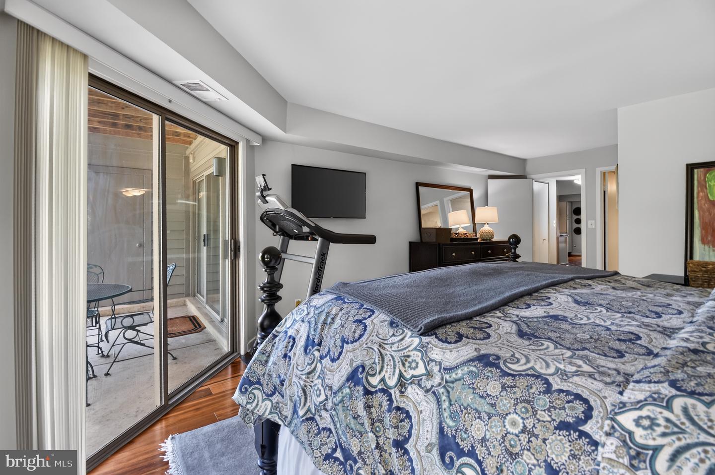 2016 Quay Village Ct #t2 Property Photo 16
