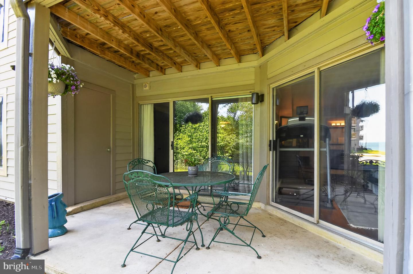 2016 Quay Village Ct #t2 Property Photo 24