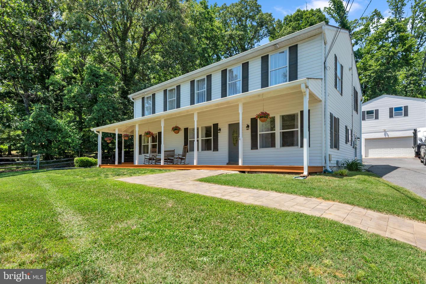 934 Shore Acres Rd Property Photo 3