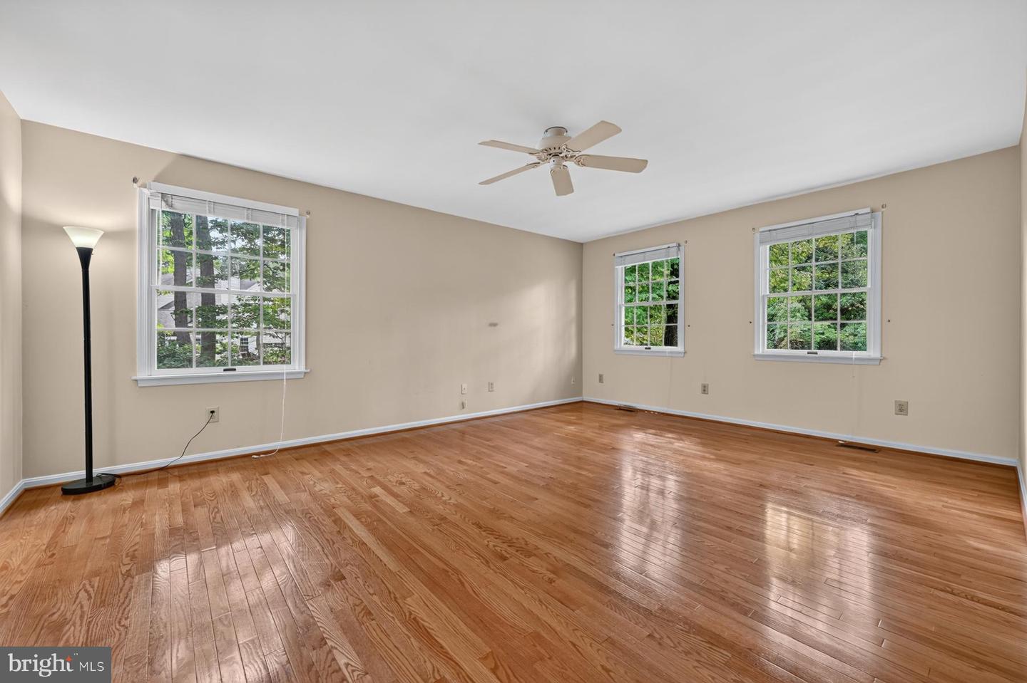 1482 Westcliff Dr Property Photo 25