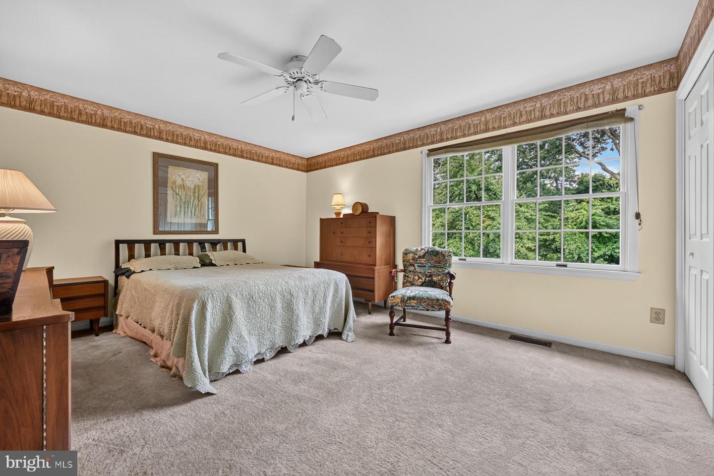 1482 Westcliff Dr Property Photo 32
