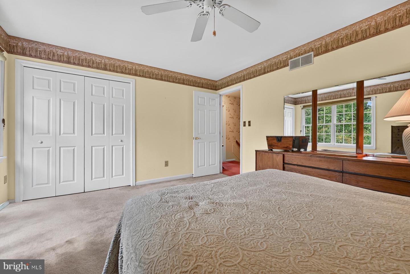 1482 Westcliff Dr Property Photo 34