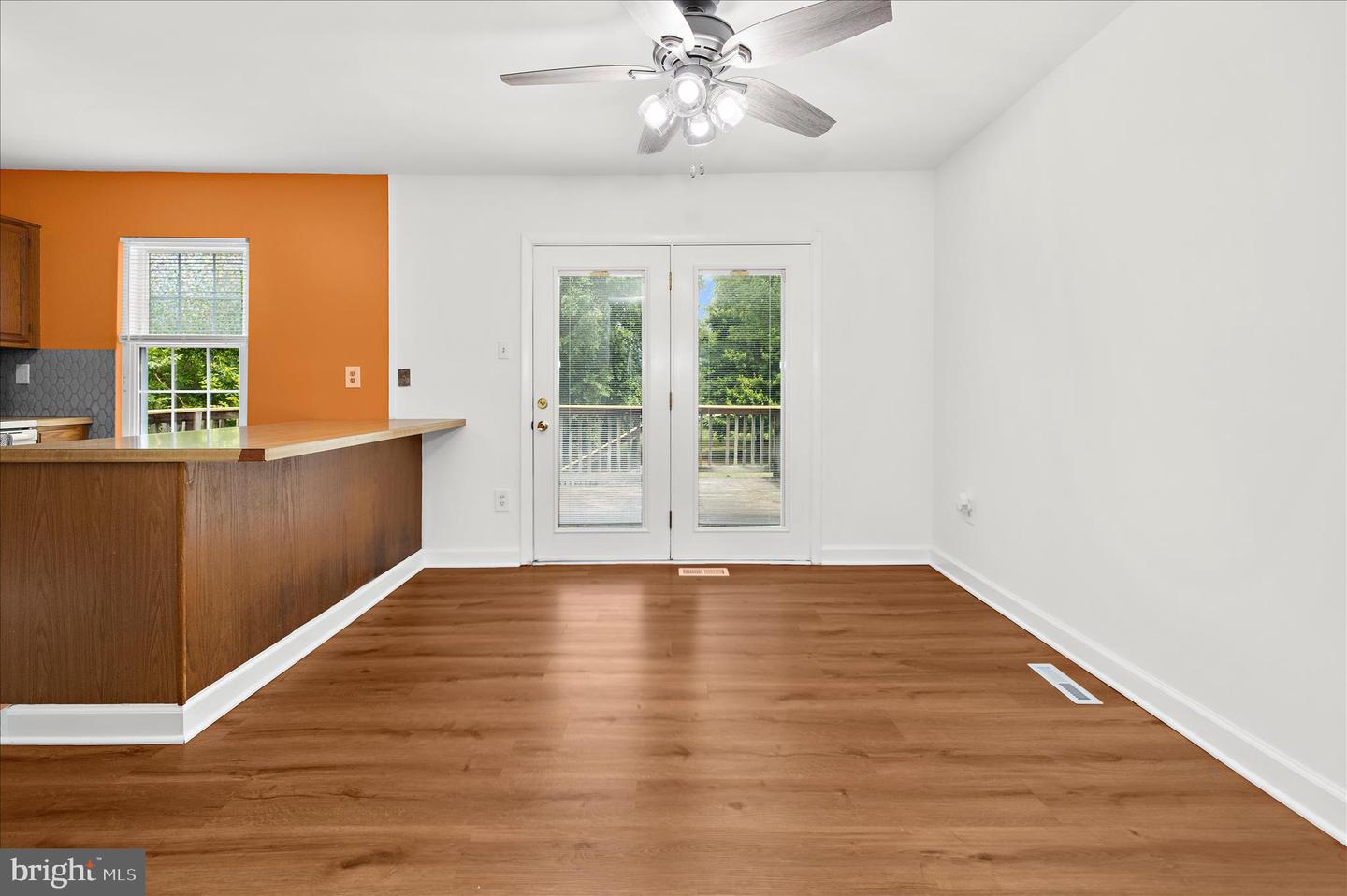8614 Black Rock Harbour Property Photo 10