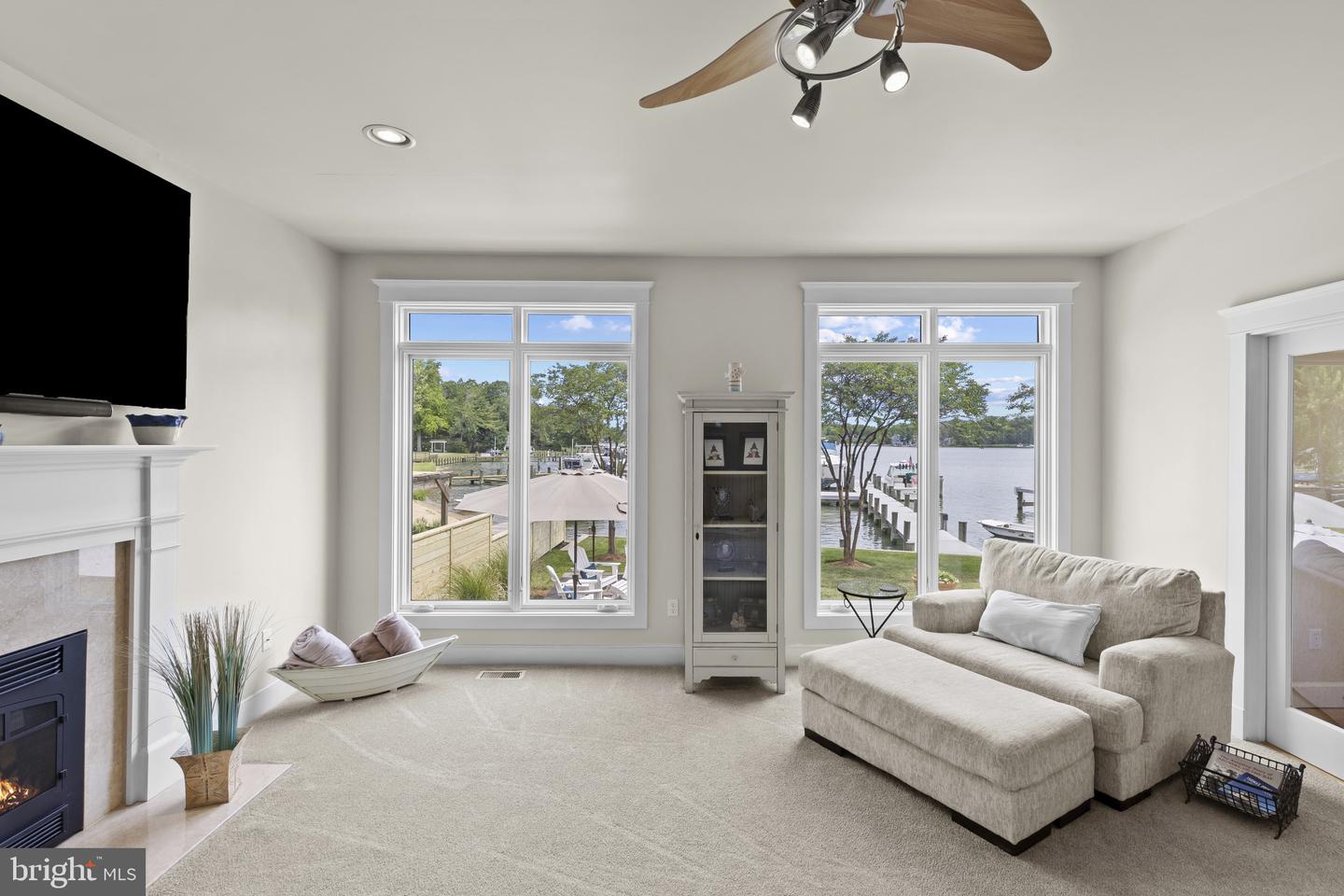 3733 Thomas Point Rd Property Photo 12