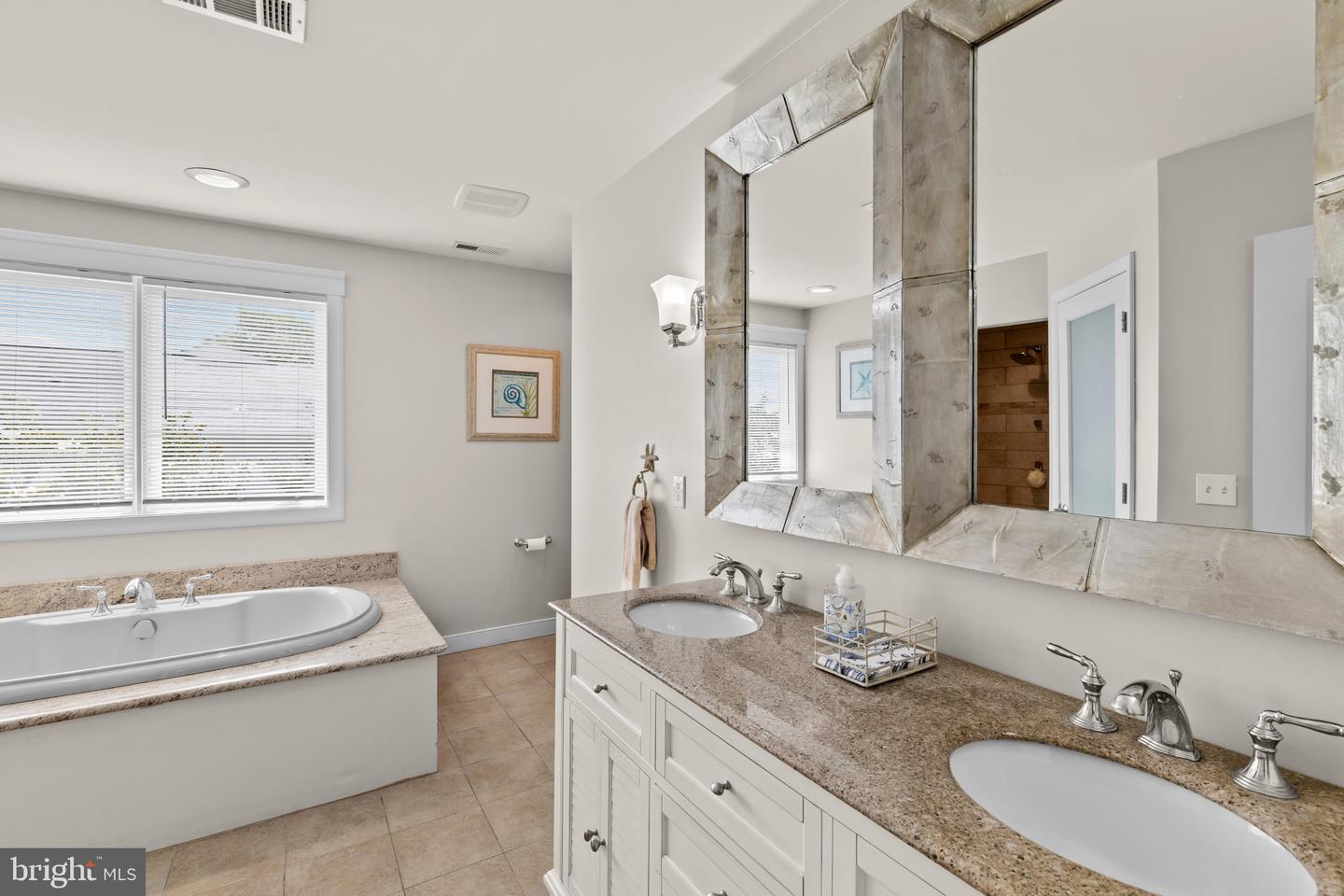 3733 Thomas Point Rd Property Photo 33