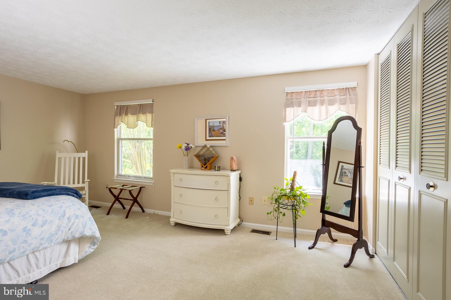 563 Bay Dale Ct Property Photo 19