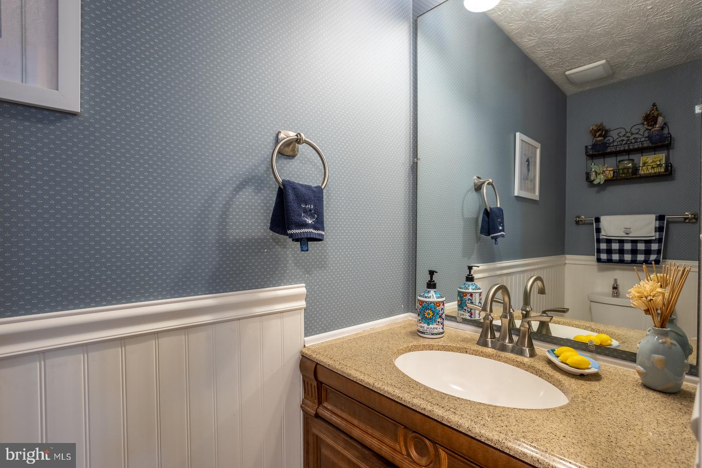 563 Bay Dale Ct Property Photo 20