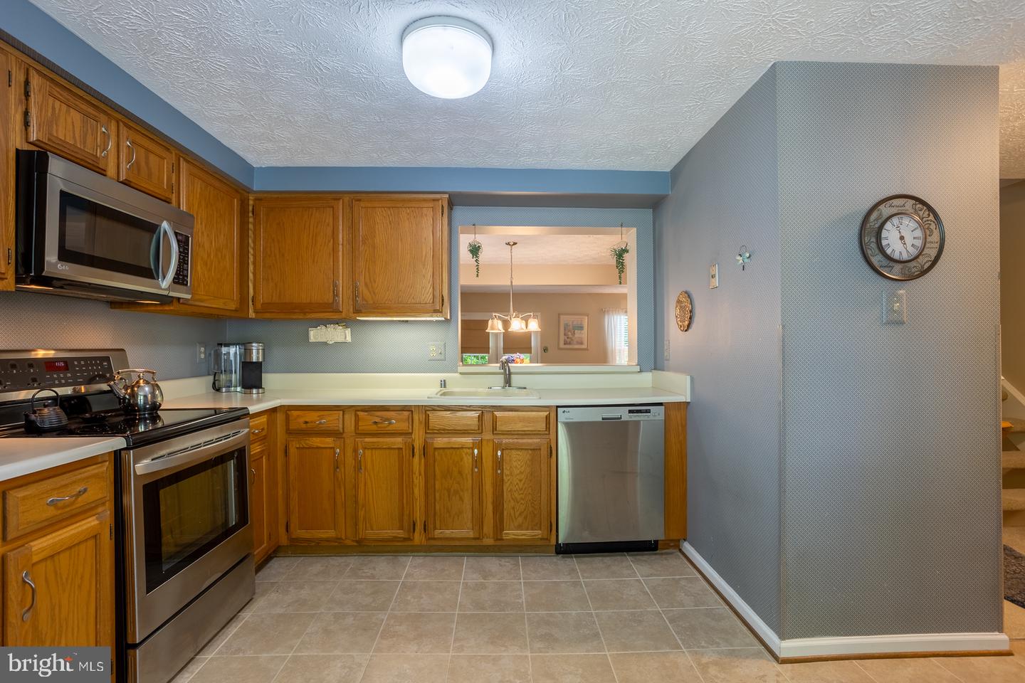 563 Bay Dale Ct Property Photo 24