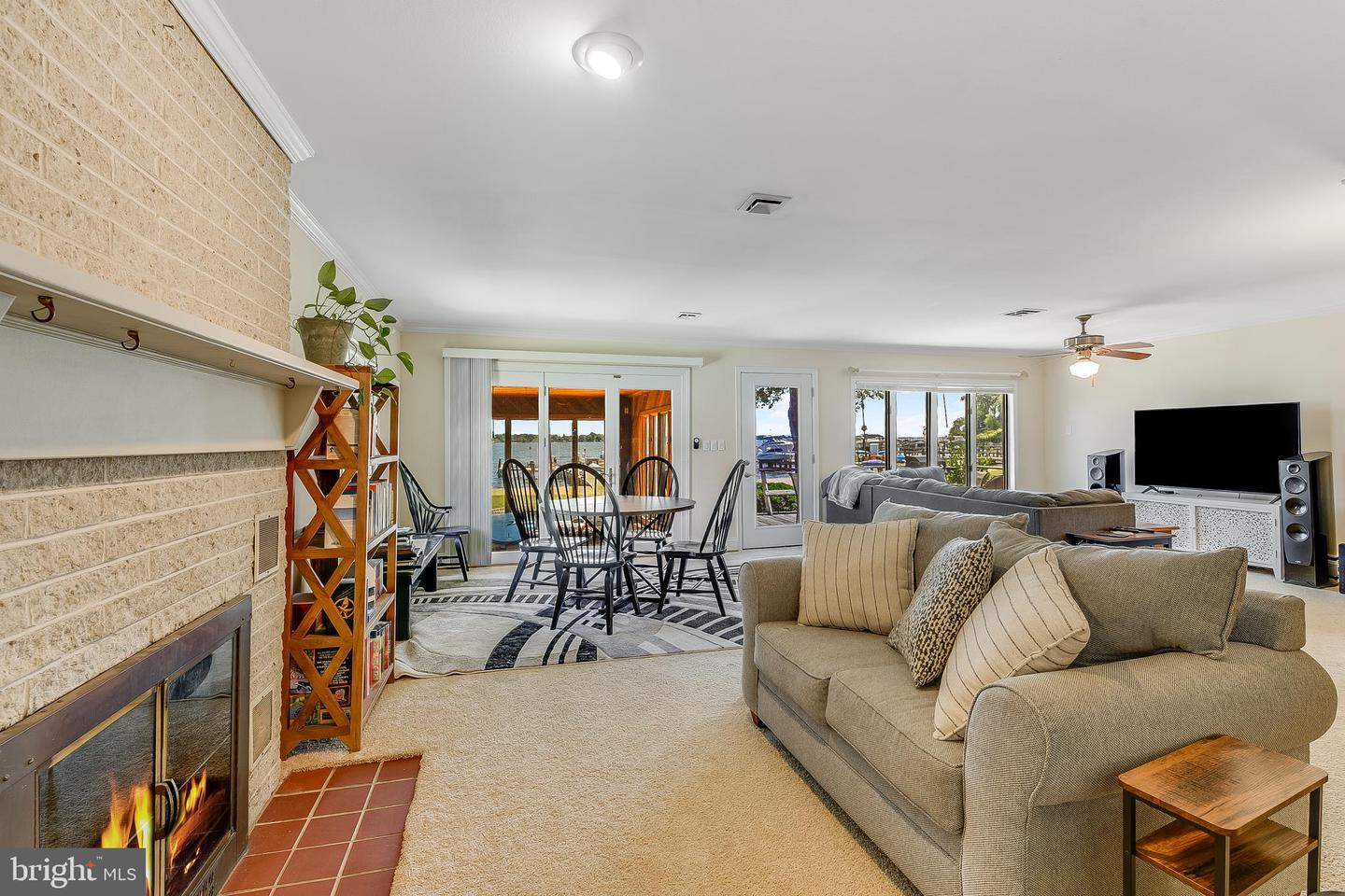 3440 S River Ter Property Photo 10