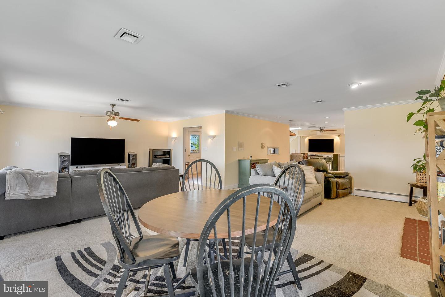 3440 S River Ter Property Photo 14